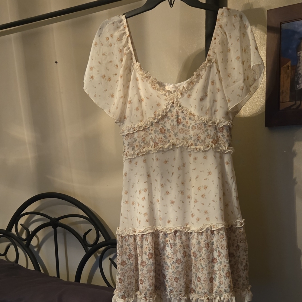 Ultra Flirt Cream Floral Top